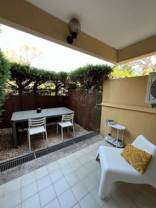 Studio Bord De Mer Boulouris A Saint Raphael Esterno foto